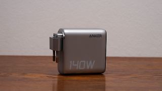 Kleiner Anker-Charger tankt vier Ger&auml;te mit 140 Watt auf