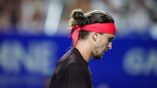 Wild motivierter Teenager wirft angeschlagenen Zverev raus