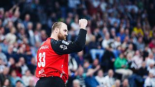 Torwart-Gigant Wolff besiegt Köln-Fluch und verhängt Partyverbot