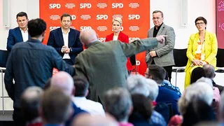 SPD stimmt über den Koalitionsvertrag mit der Union ab – die Jusos sind dagegen