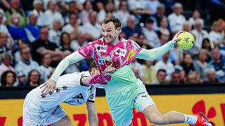 Füchse feiern großen Sieg, Magdeburg zieht mit Pflichterfolg nach