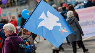 Pazifismus in Kriegszeiten: Ringen mit der Realität