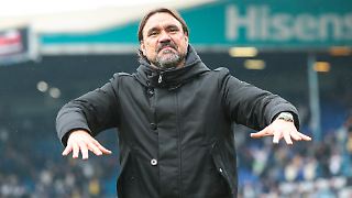 Feierbiest Farke will "der Erste sein, der auf dem Tisch steht"