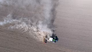 Nach langer Trockenheit: Warten auf den Regen