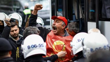 Offenbar Hunderte Festnahmen in Istanbul