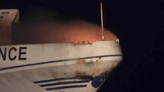 Hilfsschiff für Gaza steht vor Malta in Flammen – das ist bekannt