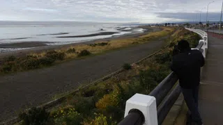 Stärke 7.4: Erde bebt südlich von Südamerika