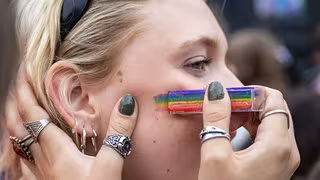 Nach Urteil in UK: Rechte von Transfrauen in Deutschland in Gefahr?