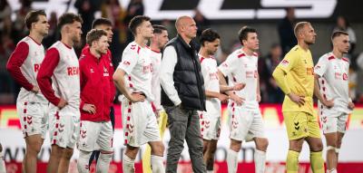 Explosive Stimmung beim 1. FC Köln – Fans fordern Entlassung von Trainer und Manager
