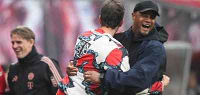 FC Bayern wird nach Leverkusens Patzer vorzeitig Meister