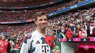 Thomas Müller schnappt sich zum Abschied noch eine Legende