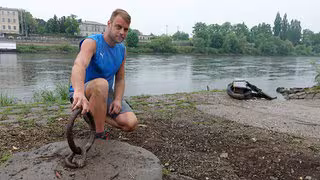 Wie ein Firmenchef aus Pirna beherzt ein Wohnmobil aus der Elbe rettet