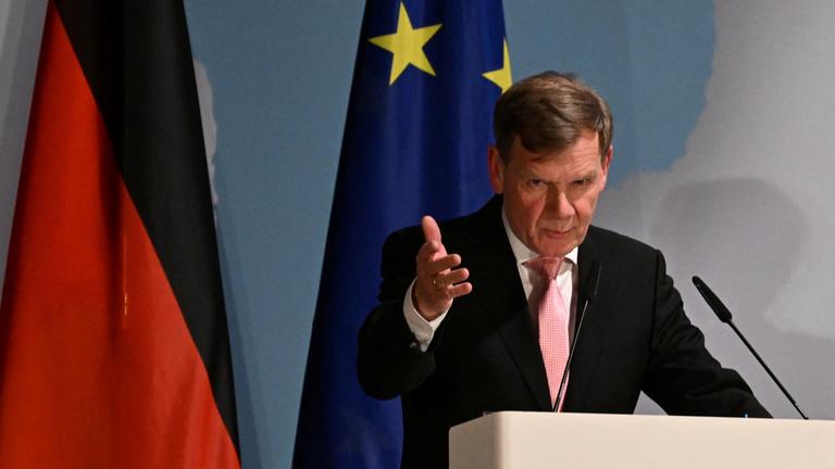 Viele Fragen an den Neuen aus Deutschland