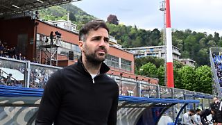 Irritierende Sätze: Trainer Cesc Fàbregas befeuert heiße Spekulationen