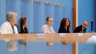 Schwarz-Rot lagert schwierige Reformen in Kommissionen aus