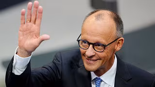 Kanzler Merz verteidigt härteren Kurs in Asylpolitik