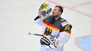 DEB-Stars wüten wegen kaputtem WM-Eis mit Löchern