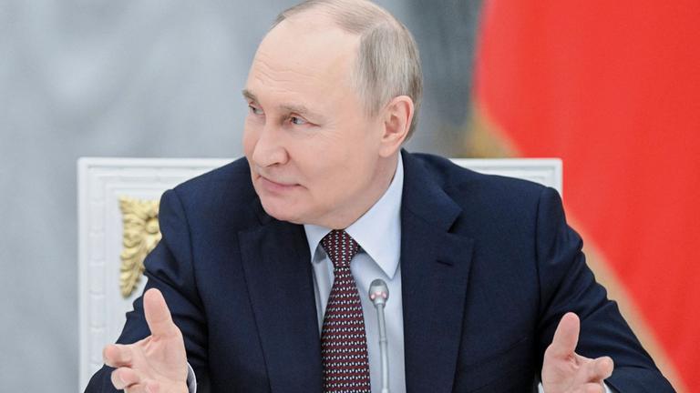 Rätselraten um Putins Teilnahme