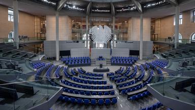 Bundestag setzt 24 ständige Ausschüsse ein