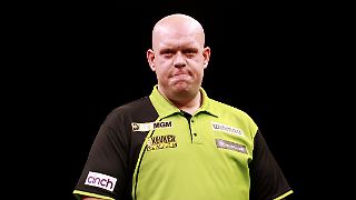 Kriselnder Darts-Superstar hat nur noch eine Hoffnung