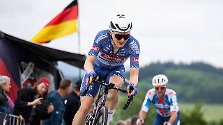 Radprofi muss nach Crash per "dringendem Lufttransport" ins Krankenhaus