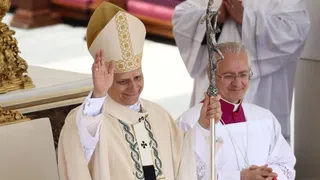 Papst Leo XIV. mahnt zu Einigkeit und rügt Kapitalismus und Krieg