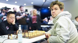 140.000 Schachspieler zerren Giganten Magnus Carlsen an Abgrund