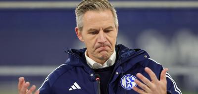 „Ich kriege das Kotzen“, sagt der Schalke-Chef und rechnet ab
