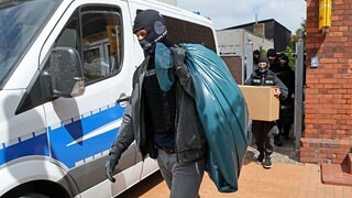 Razzien gegen mutmaßlich rechtsextreme Terrorzelle auch in Sachsen und Thüringen