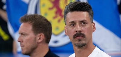 Augsburg feuert Trainer und Sportdirektor – Weg frei für Sandro Wagner