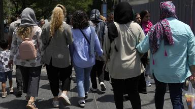 Sicherheitsrat im Iran stoppt Kopftuchgesetz