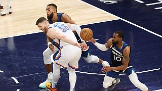 Hartenstein wird bei Wolves-Comeback heftig vermöbelt