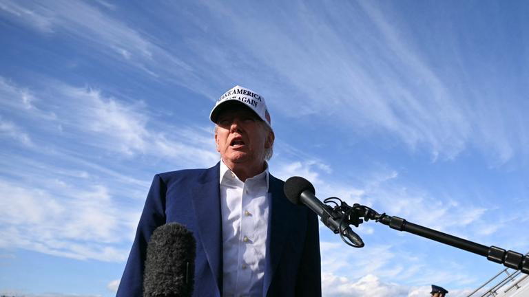 Trump verschiebt neue Zölle gegen EU