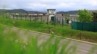 Das steckt hinter den Angriffen auf französische Gefängnisse