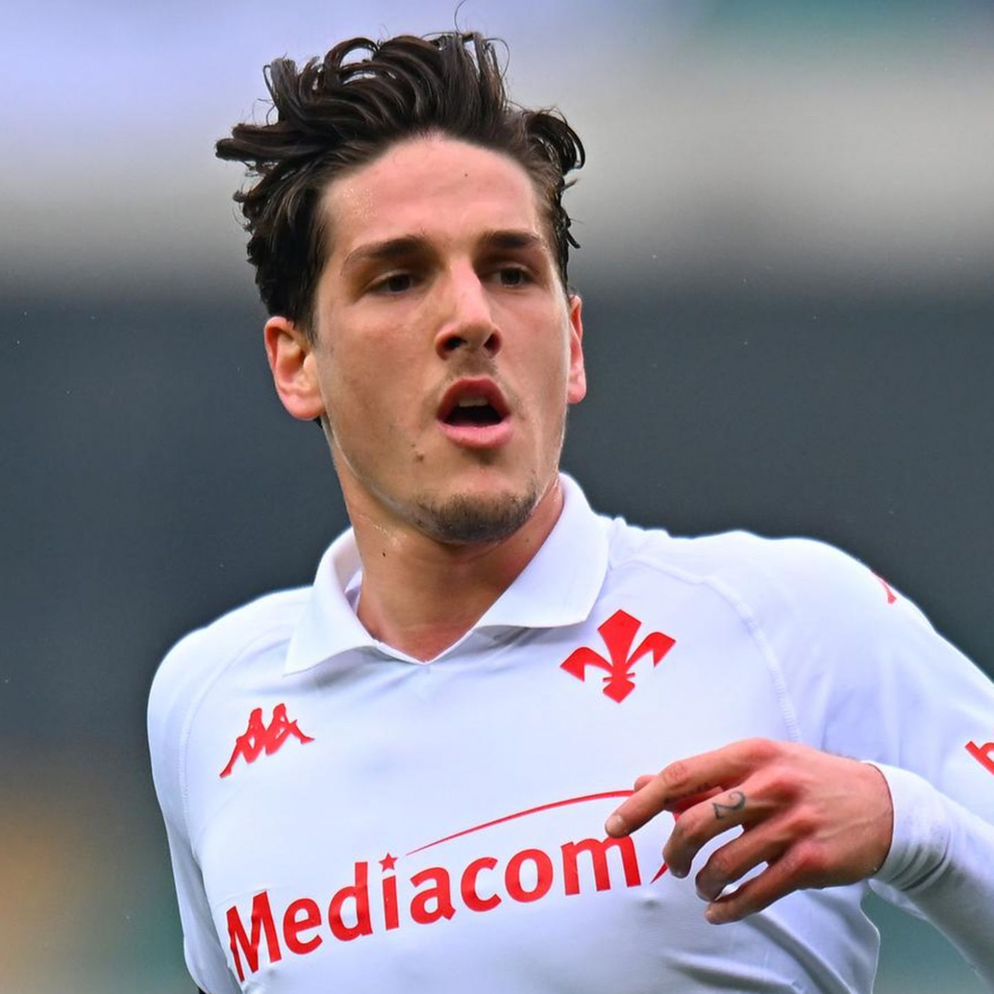 Fußball-Profi Zaniolo schlägt Nachwuchsspieler und pinkelt in Kabine