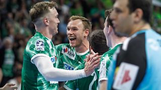 Füchse siegen sich ganz nah an ihren großen Traum heran