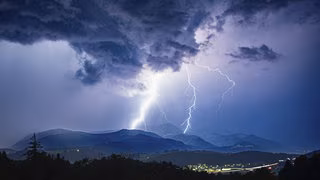 Gewitterlage droht – Wetterdienst warnt jetzt für konkrete Regionen
