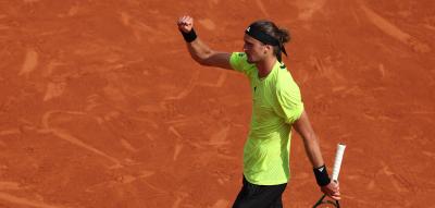 Zverev spaziert in Paris ins Achtelfinale