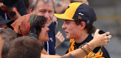 Piastri siegt, Verstappen rammt und wütet