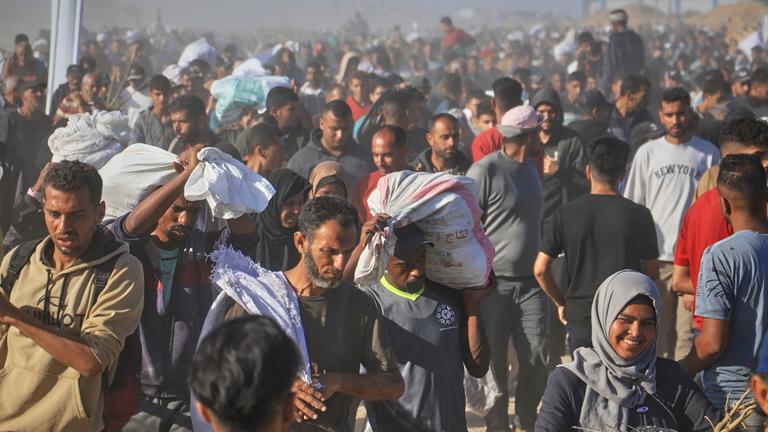 Berichte über Tote bei Angriff auf Verteilzentrum