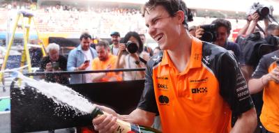 Piastri siegt, Verstappen rammt und wütet