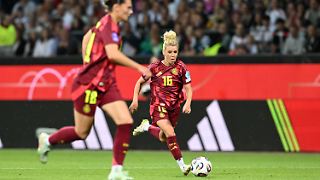 Dieser DFB-Star hat Stahl in den Armen und tanzt mit dem Ball