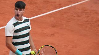 Tennis-Gigant Carlos Alcaraz fliegt im Eiltempo ins Halbfinale