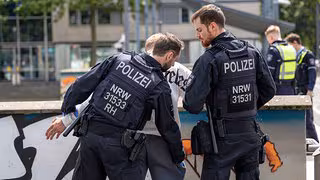 Was hilft gegen die Gewalt mit Messern?