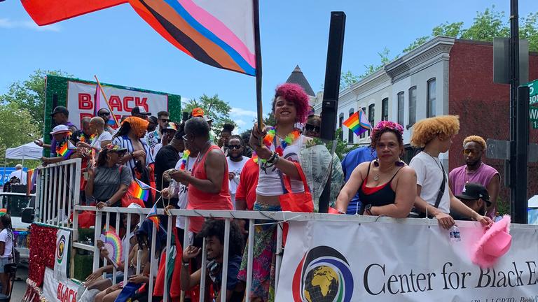 Feiern und politisch Flagge zeigen