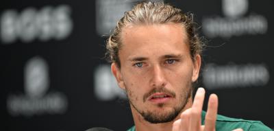„Ich habe gegen Djokovic verloren, nicht gegen Hans Peter“ – Zverev kontert Kritiker
