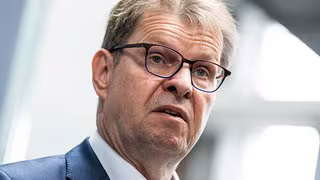 Stegner zum Frieden in der Ukraine: "Wer nicht redet, schießt"