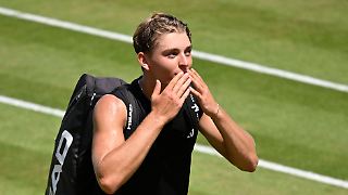 Tennis-Hoffnung Engel fliegt raus und wird doch gefeiert