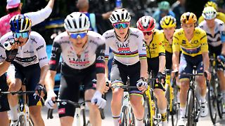 Deutsche Rad-Hoffnung greift an, dann zerlegt Pogacar wieder alle