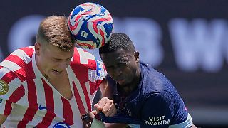 Pariser Superfußball und Rote Karte brechen Atletico "das Genick"